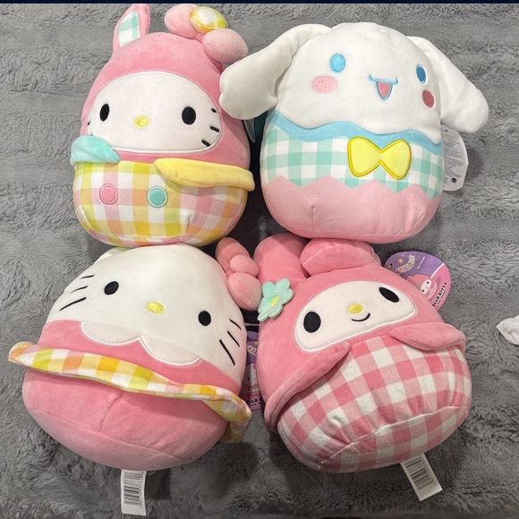 Hellokitty and friends squishmallows